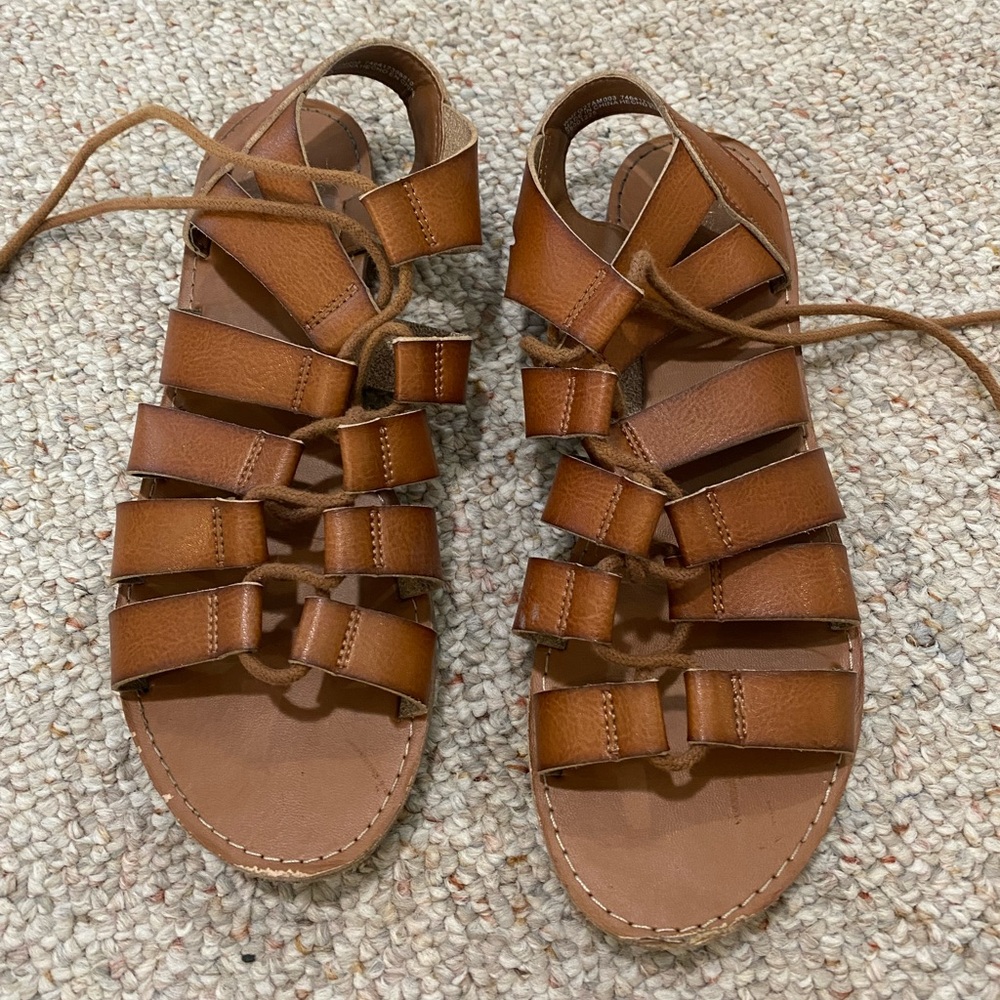 FADED GLORY strappy sandals